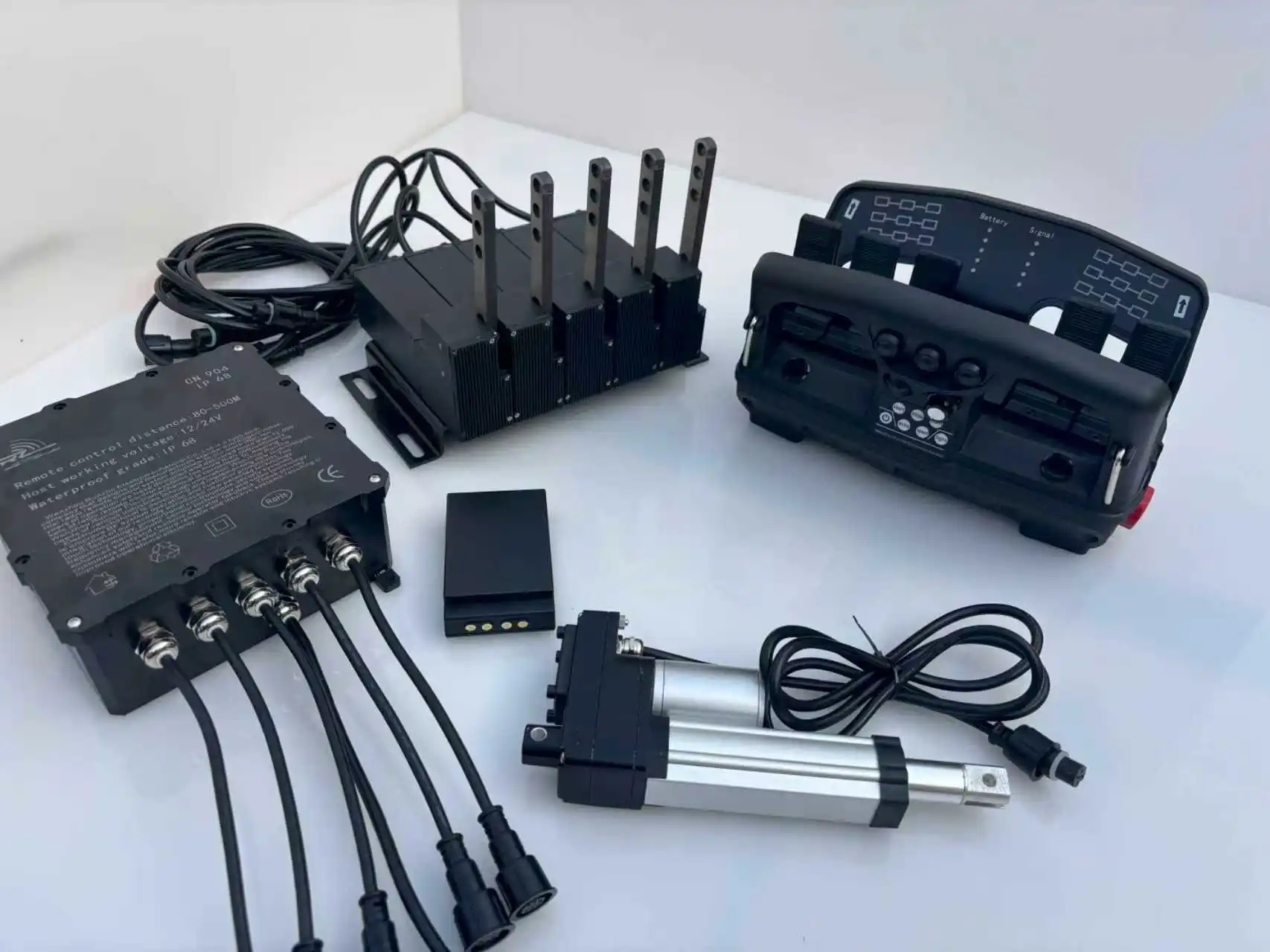 4/5/6-Lever Joystick Industrial Wireless Remote Control 12V 24V Hydraulic Clutch Actuator For Truck Crane Lifting Equipment