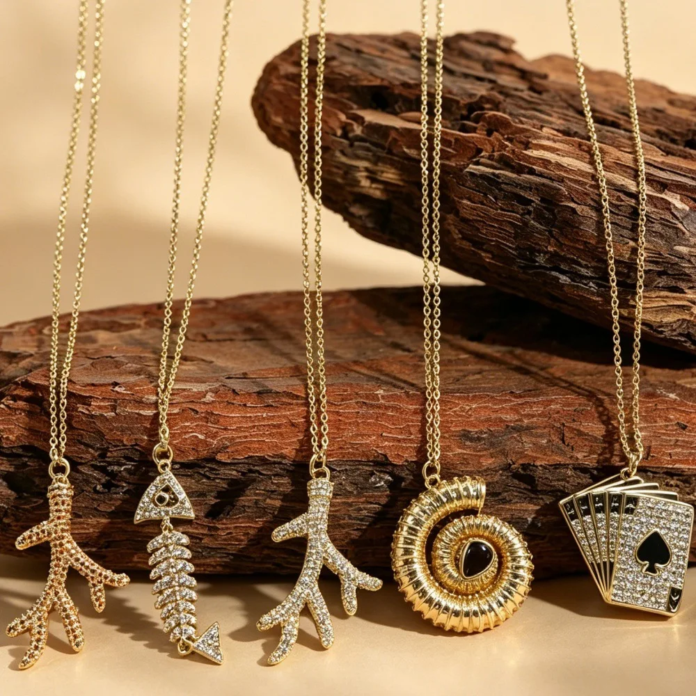 Ocean series diamond necklace, coral fish bone, conch, spade poker light luxury collarbone chain