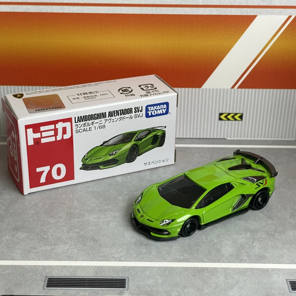 Takara Tomy Tomica No.70 Lamborghini Aventador SVJ Mini Alloy