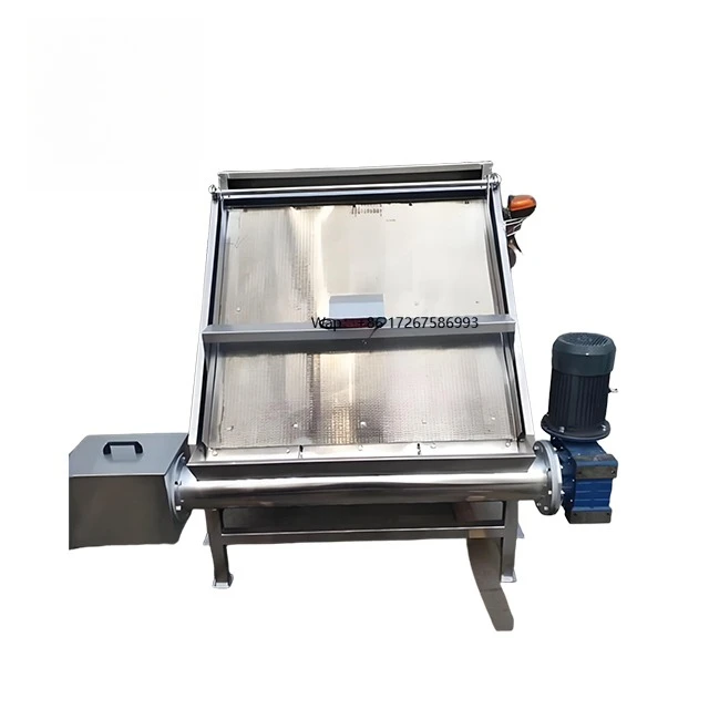 Inclined Screen Type Solid-Liquid Dry-Wet Separator Farm Equipment with Engine & Pump Long Service Life