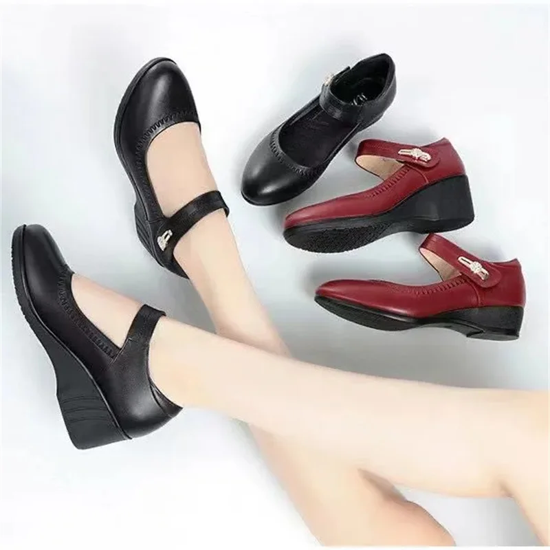 Cresfimix-zapatos de charol negro con punta redonda para mujer, calzado de tacón alto, informal, para primavera y otoño, A818