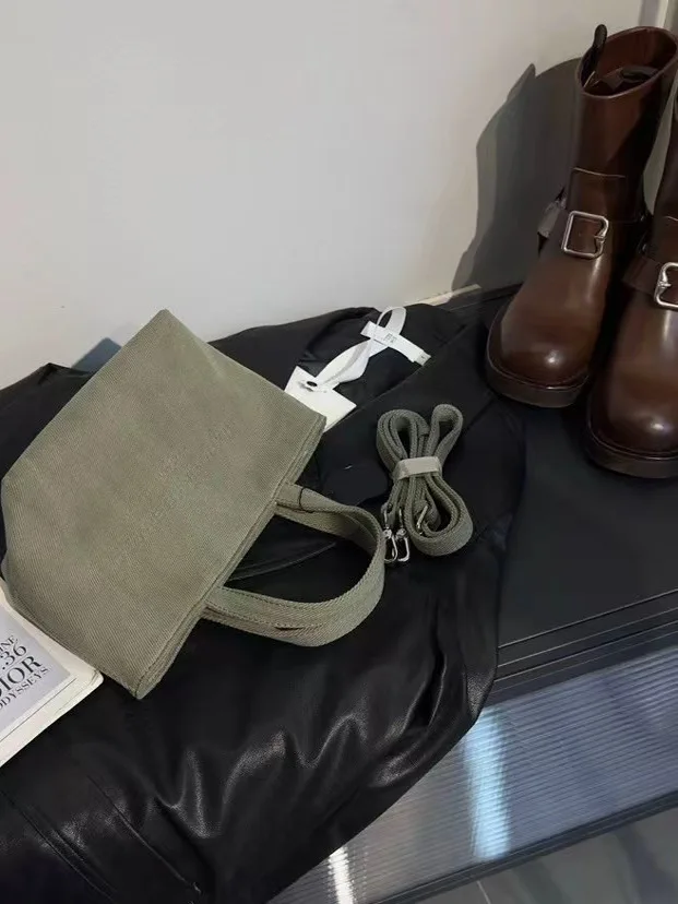 

Spring Summer 2025 Canvas Tote Bag Women's Handbag Commuter Crossbody Bag Soft Handle Original Design Faionable Small Size