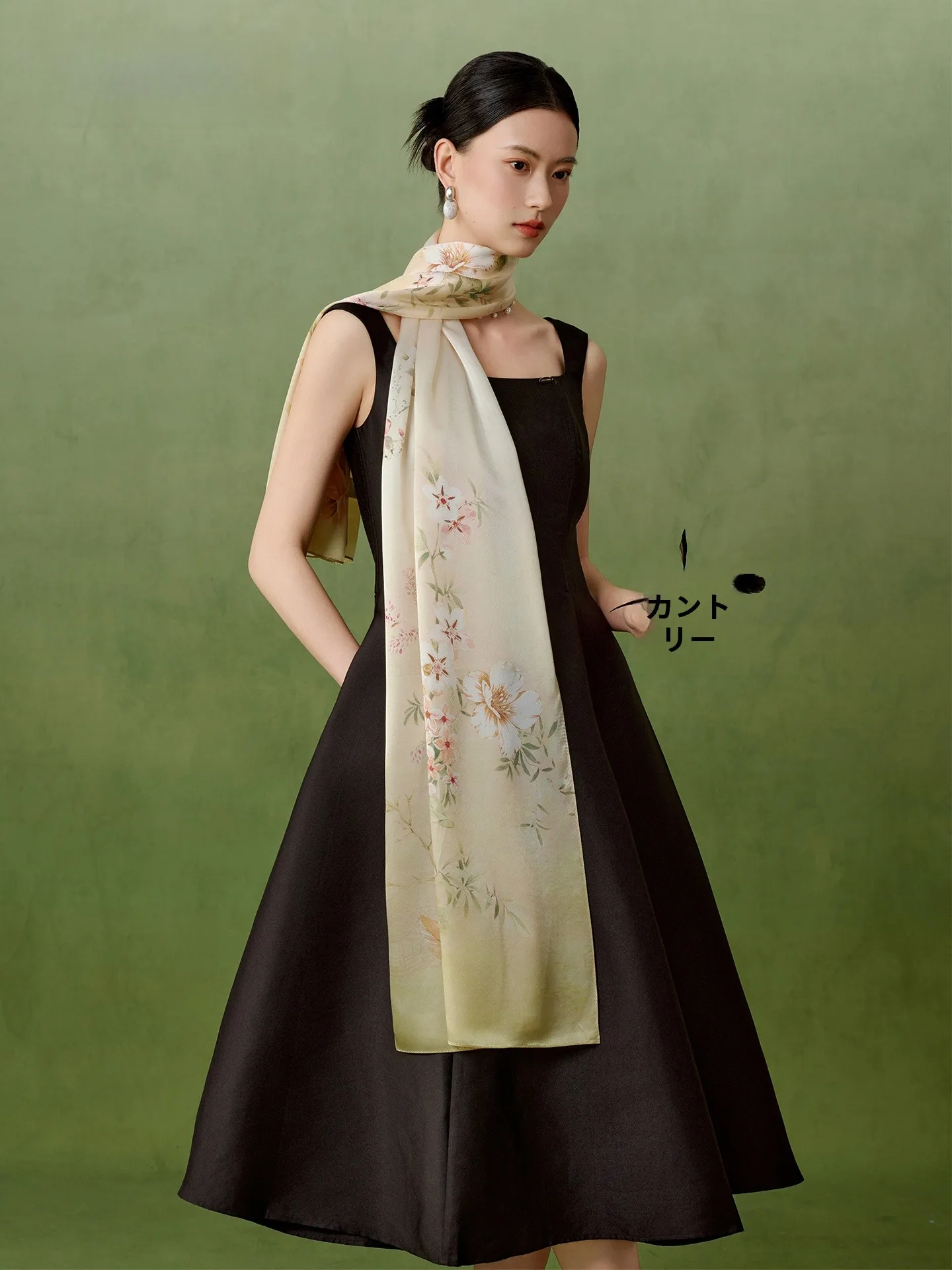 Echarpe-en-soie-satinee-shanghai-s-chale-imprime-collection-printemps-Ete-2026-coffret-cadeau-pour-femmes-elegantes