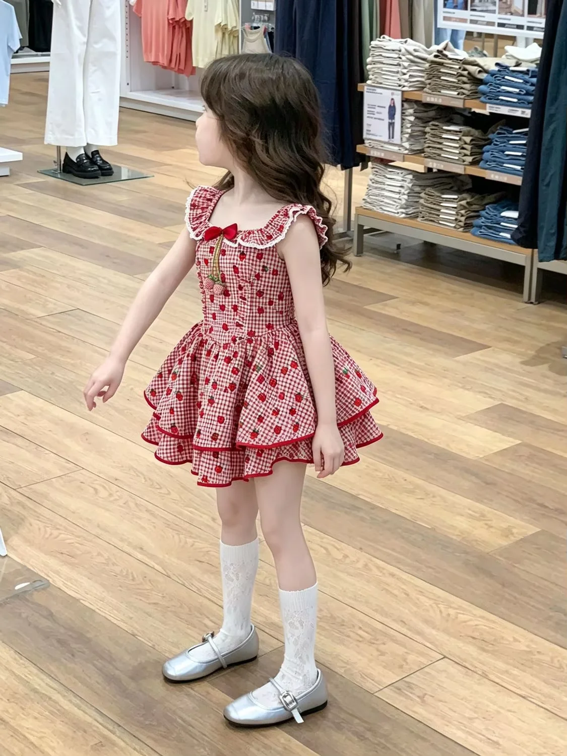 

Girls Summer Dress 2026 New Children Sweet Red Plaid 3D Strawberry Ruffle Collar Dress Kids Princess Clothing