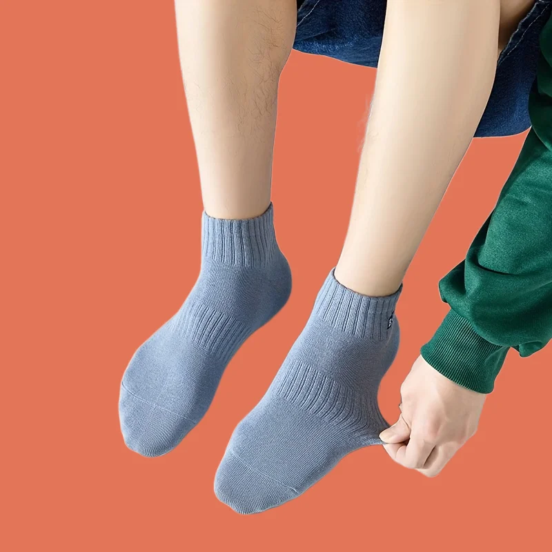 5 Paar 2024 Mode Herren reine Farbe Taille Bindung kurze Bein Herren socken für Sport und Freizeit Söckchen hochwertige Socken