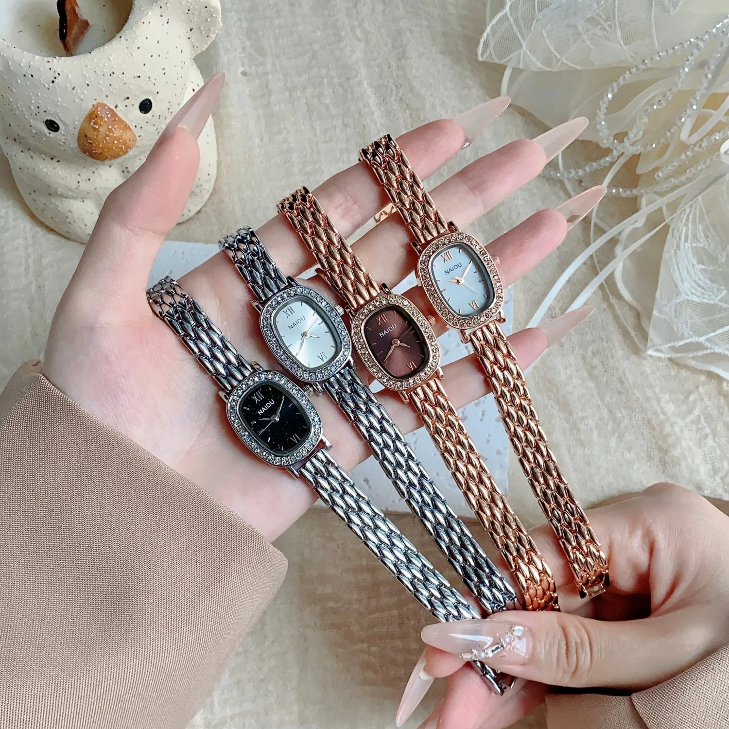 

Крест, новые модные кварцевые женские часы, овальный циферблат, стальная полоса с инкрустацией бриллиантами, браслет, наручные часы, розовое золото, серебро, часы