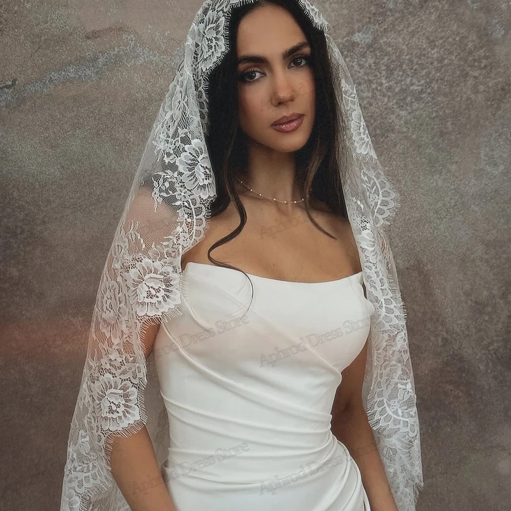 

Simple Wedding Dresses Modern Bridal Gowns Satin Robes Strapless Backless Sweep Train Classic Vestidos De Novia Customized 2025