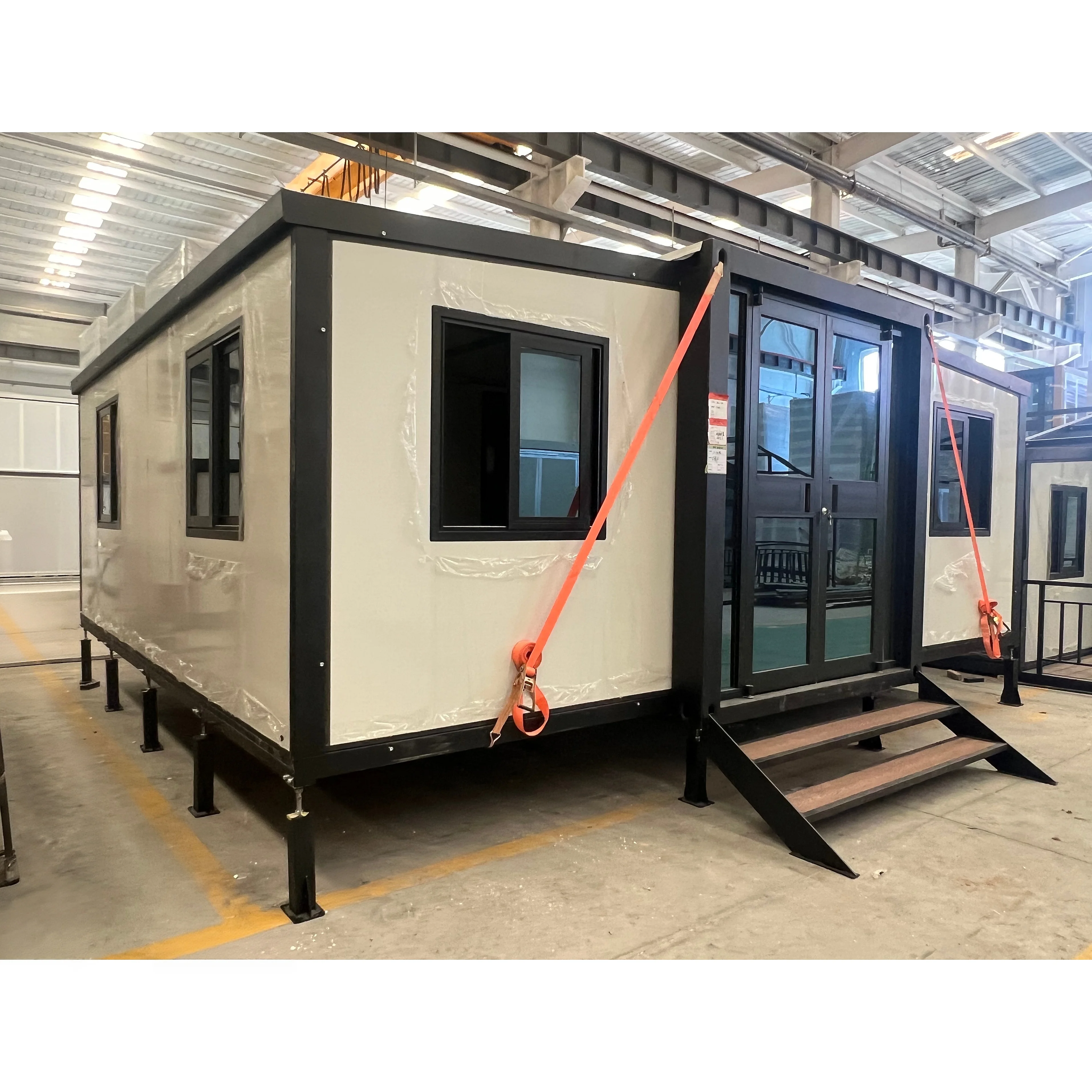Ready Made 2 3 4 5 Bedroom Prefabricated 20Ft 40Ft Expandable Container House Luxury Prefab Villa Foldable Portable Mobile Home
