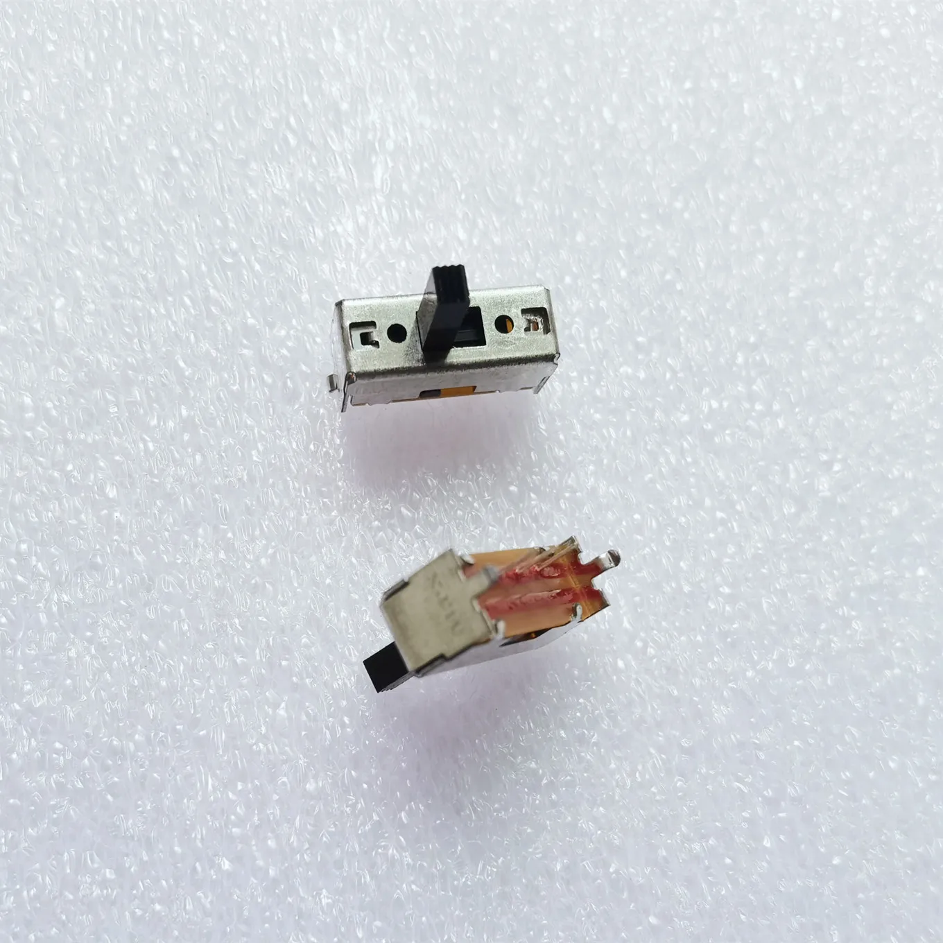 Original New 100% SSSU012200 small toggle switch 3pin 2gear vertical sliding power switch with bracket