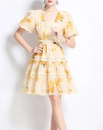 Elegant casual V-neck retro Short Sleeves chic slim fit A-line dress French fashion holiday high street spring clothing