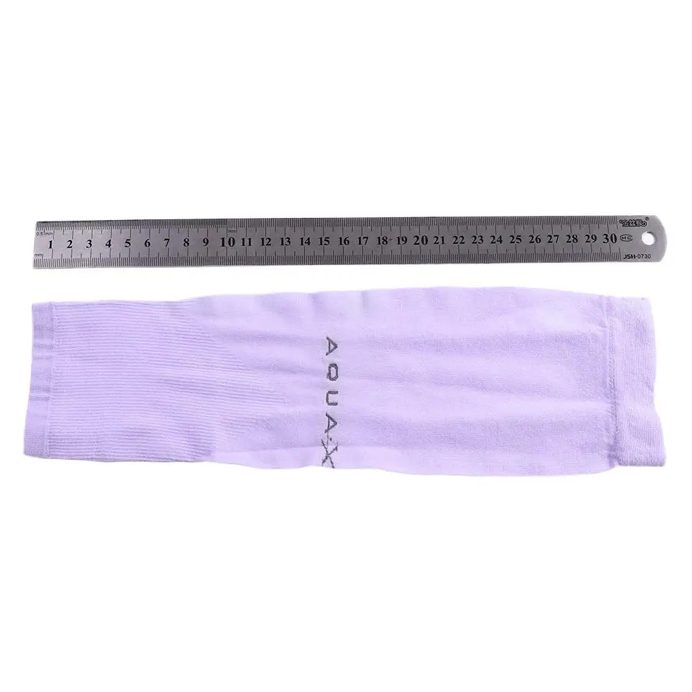 UV & Mosquito Protection Arm Sleeves for Women - usage example