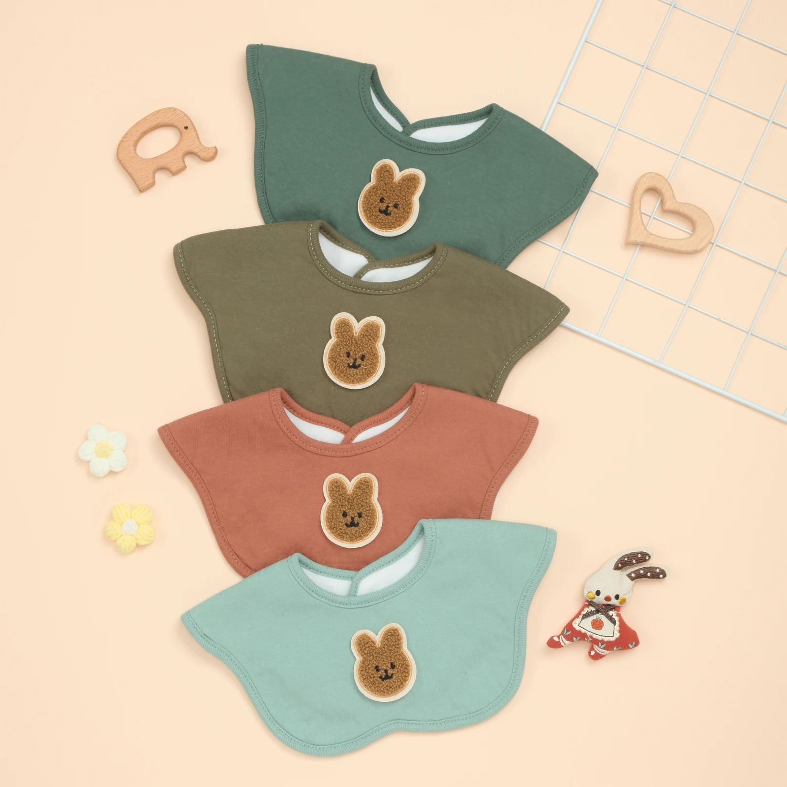 

Ультрамягкие детские нагрудники из 4 упаковок для слюнотечения, кормления, прорезывания зубов, толстые впитывающие, регулируемая застежка, для мальчиков и девочек