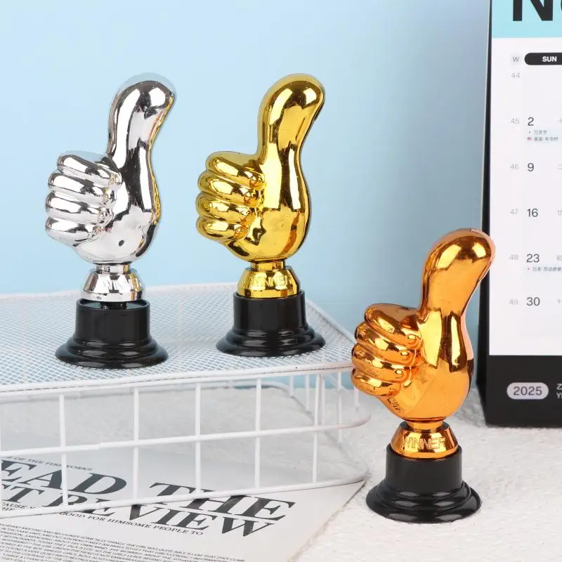 Mini trophées de victoire, prix des pouces vers le haut, trophées en plastique doré, encouragement pour la décoration de la maison et du bureau