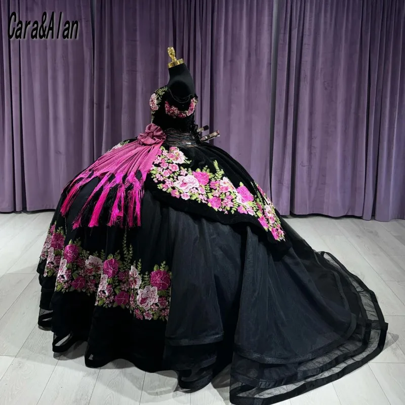 Charro Black Quincenara Dresses Applique Velvet Vestidos De Quinceañera 2024 Sweet 16 Prom Gowns Pageant Dress