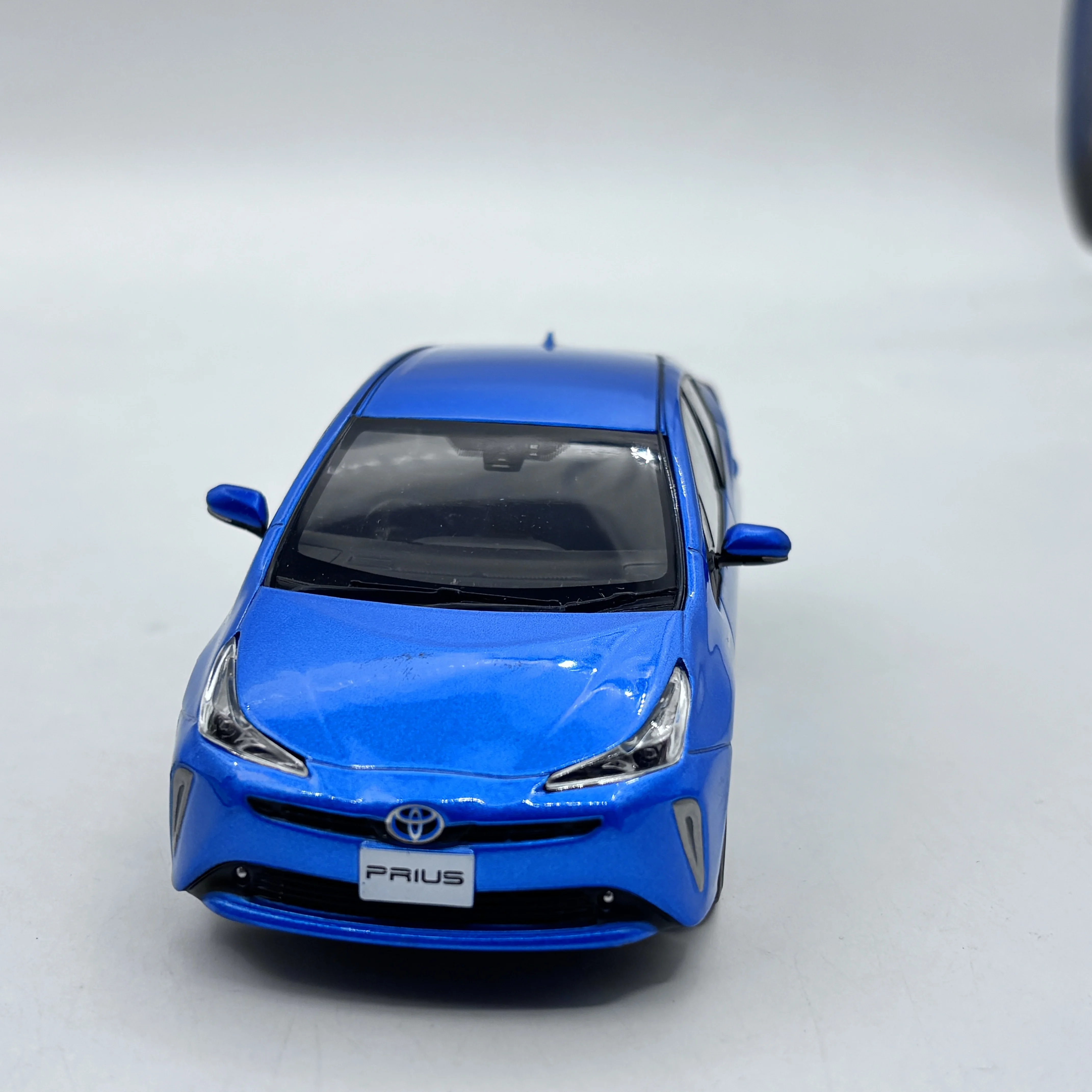 1:30 Scale Toyota Prius Alloy Diecast Model - Miniature