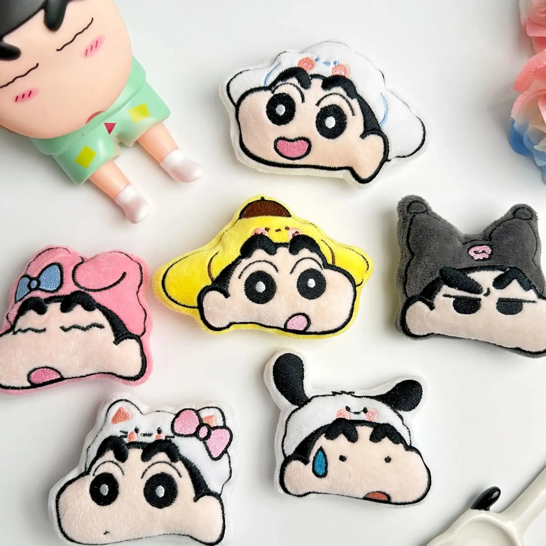 MINISO Crayon Shin-chan Sanrio Ornaments Cinnamoroll My Melody Hello Kitty Pom Pom Purin Pochacoo Kuromi Boy Girl Kids Toys Cute