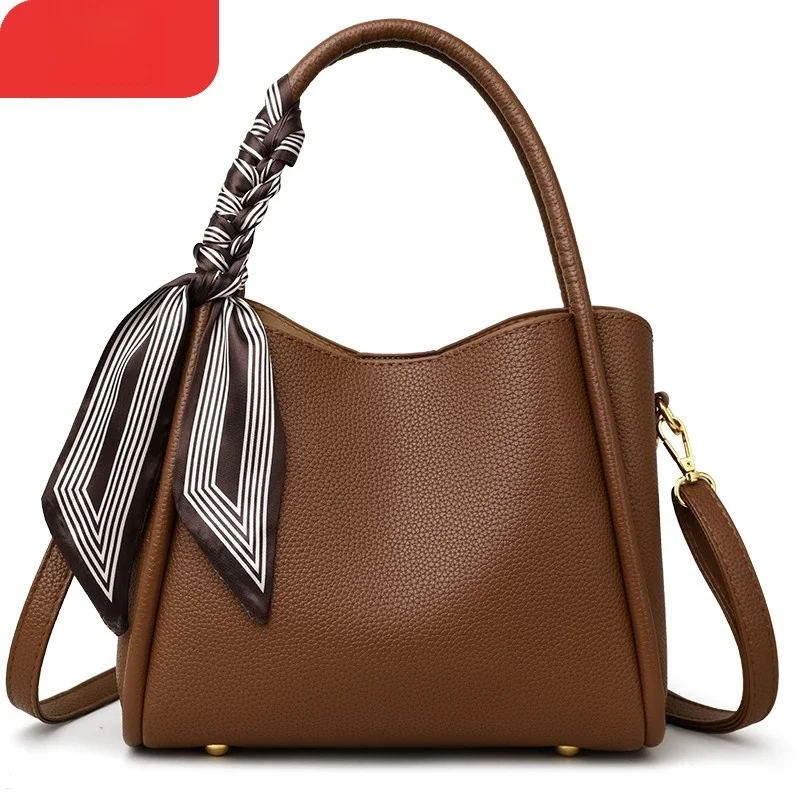 Elegant Women's Bucket Handbag Crossbody Bag Fashionable Market Basket Design Soft Handle Medium Softness Single Shoulder