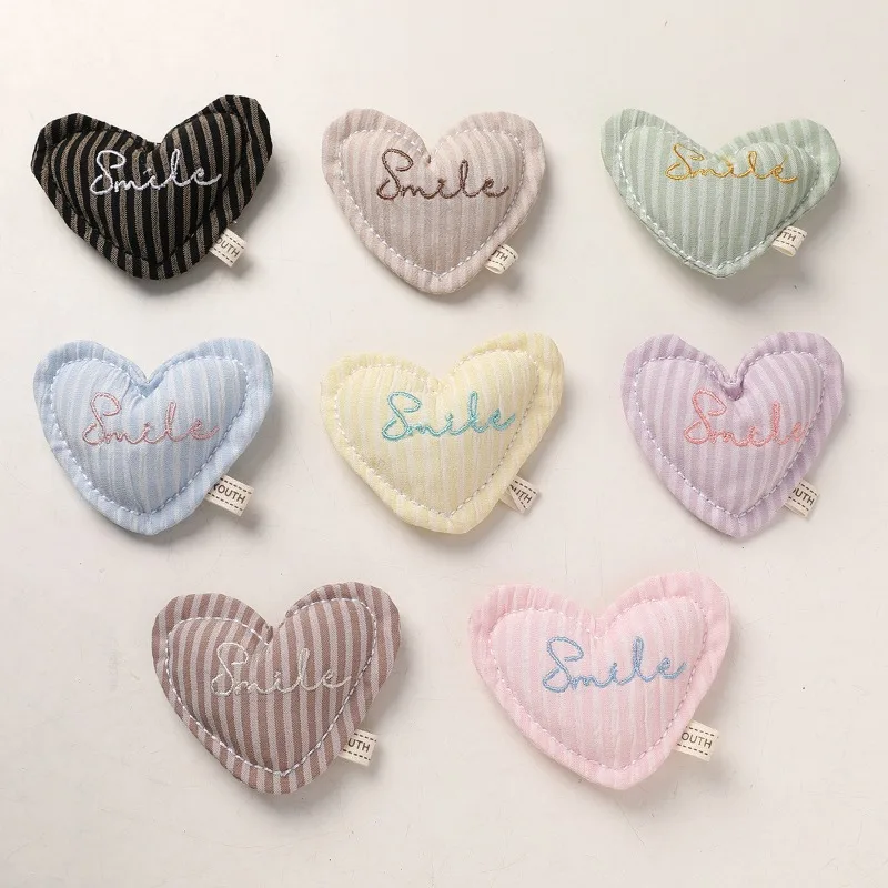 

2 шт., мягкие аксессуары для ключей в форме сердца с вышитой разноцветной полосатой тканью, принадлежности для рукоделия для сумок с ювелирными изделиями своими руками