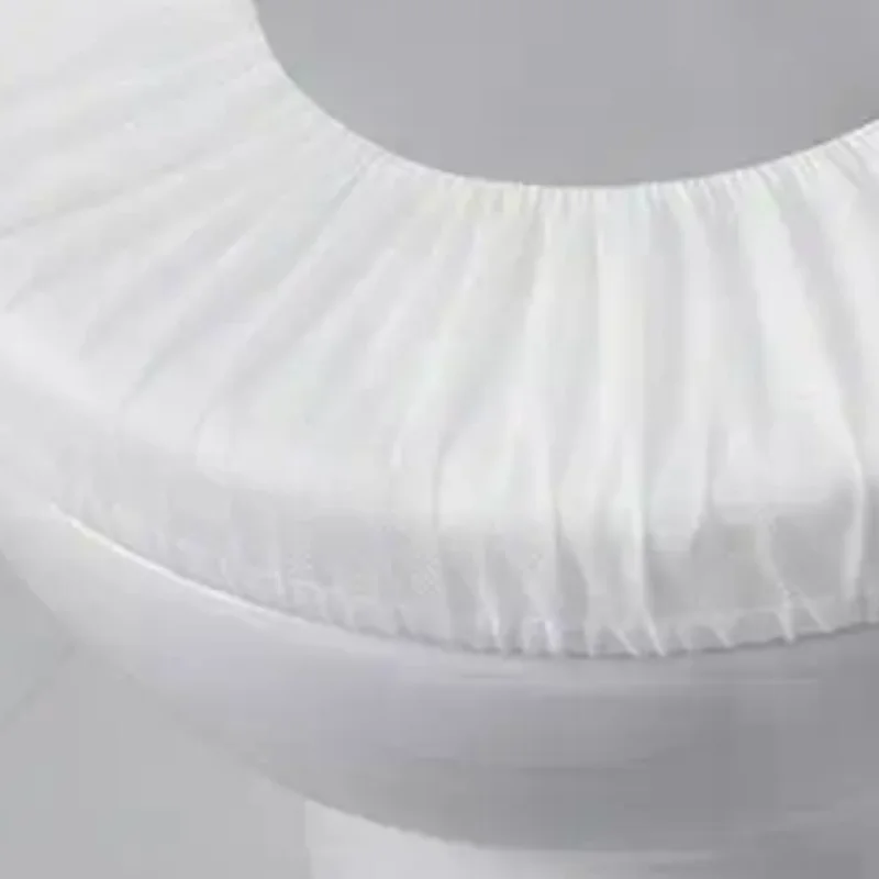 50Pcs Disposable Waterproof Toilet Seat Covers Non-Woven Skin-Friendly Pads for Camping Hotel Travel Bathroom