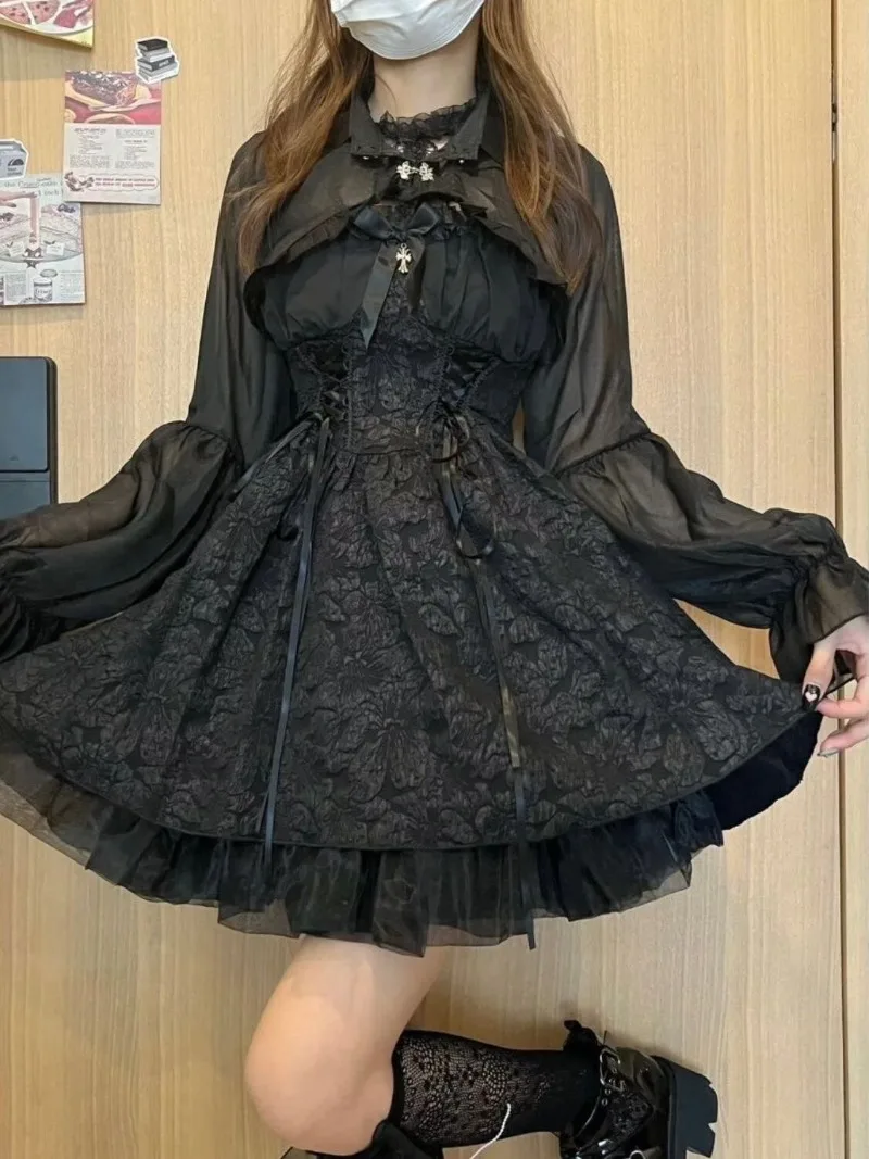 

Новинка: Комплект из 3 предметов Darkly Series: Платье-сарафан с жаккардовым узором и пышными рукавами + Кардиган-смок + Кринолин.