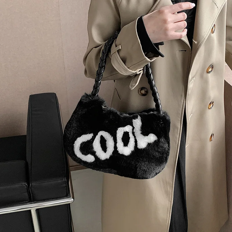 

Women's Small Underarm Tote New Fashion One Shoulder Plush Bag Letter Large Capacity Handbag