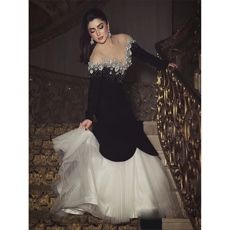 Elegant Sheer O Neck Long Sleeve Evening Dresses Beading Appliqued Celebrity Dress Mermaid Saudi Arab Prom Gown