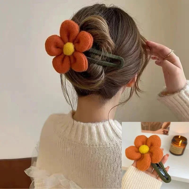 Vintage Large Plush Flower Hair Clips Girls Elegant Ponytail Braid Claw Hair Duckbill Clip Girls Headdress Gift