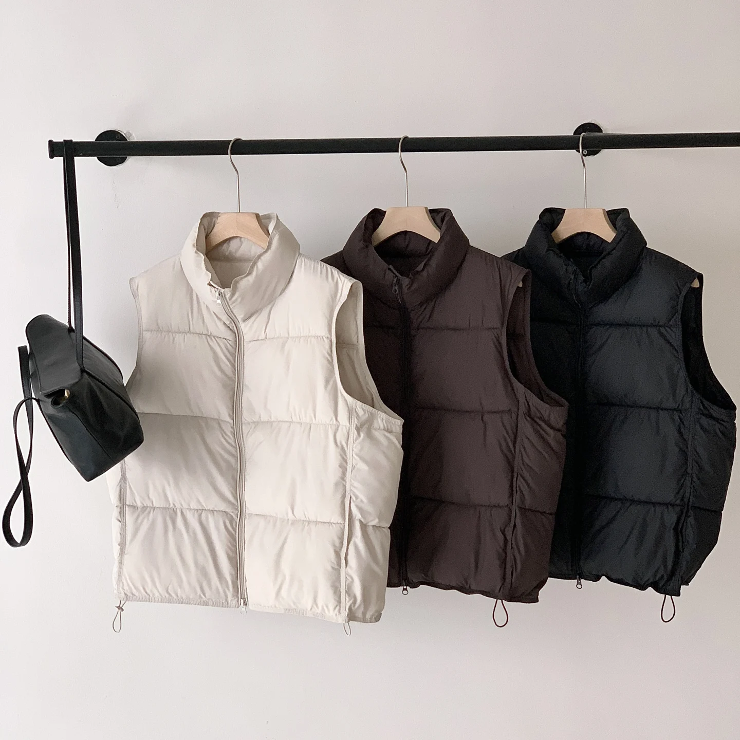 2026 New Casual Women's Stand Collar Sleeveless Quilted Gilet Dual Zip Warm Lightweight Autumn Winter Solid Ladies Outer Garment