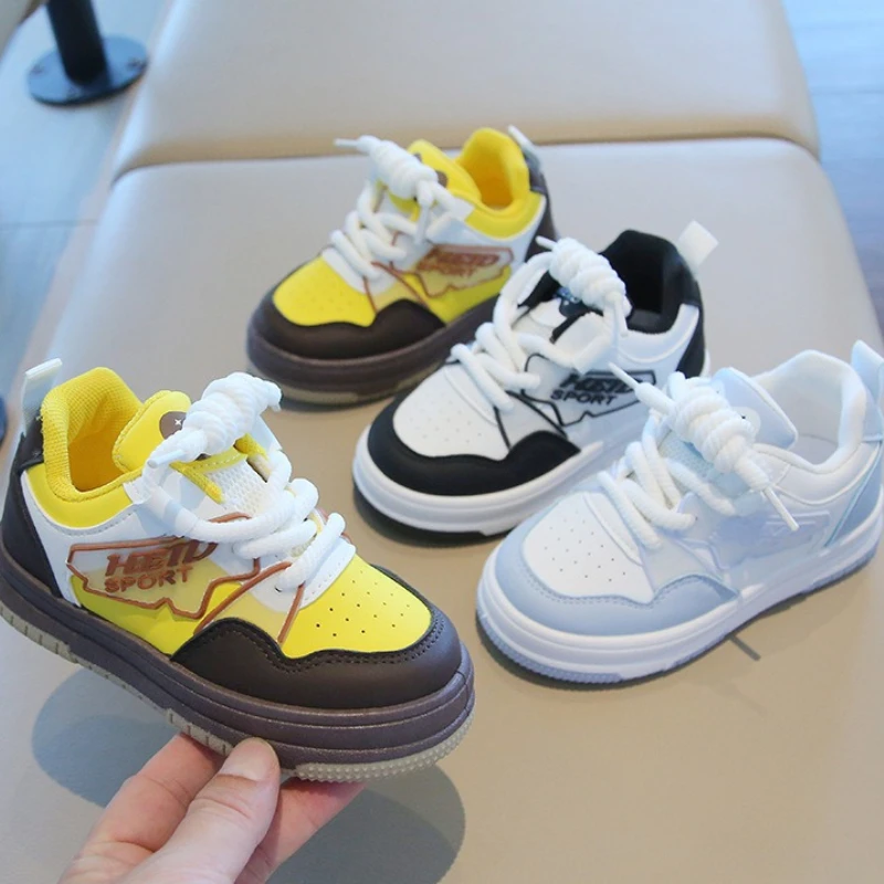 

Child Sports Board Shoe2026 Spring New Retro Girl Breatha Soft Soled Shoe Casual Girl Slip Campus Student Travel Versatile Shoes