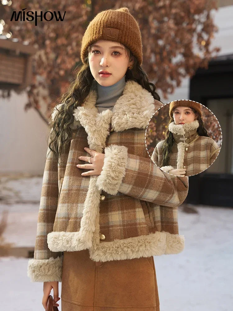 MISHOW Fashion Plaid Short Faux Fur Coat Women 2023 Winter Vintage Lamb Wool Plush Jacket Thick Office Ladies Outwear MXC55W0279