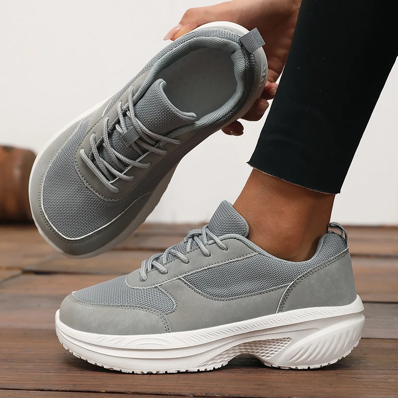 Women Thick and Low Shoe Casual Wide Foot Swelling Shoes Thumb Valgus Adjustment Soft Comfortable Diabetes Shoes Walking Shoes - Detail 1