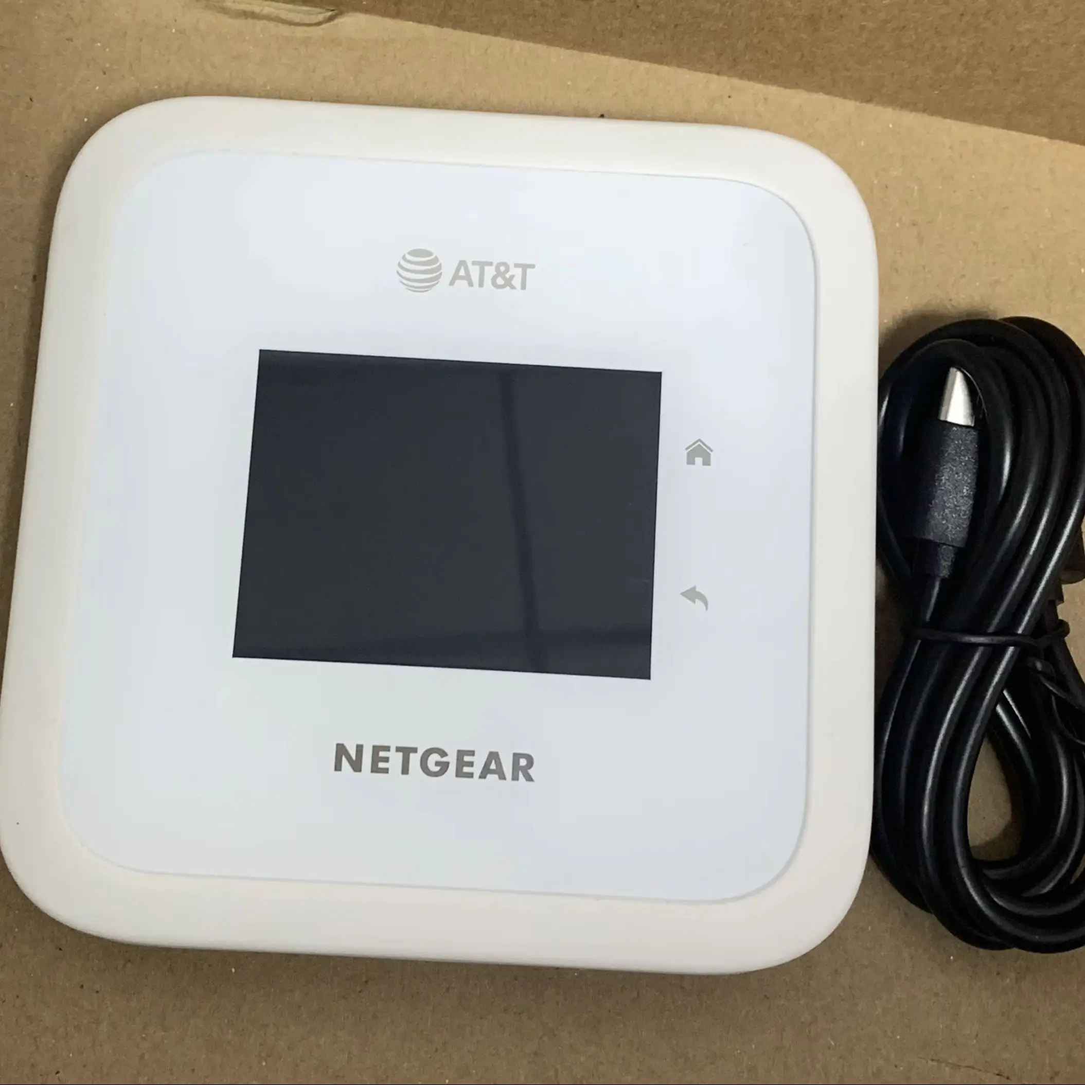 Unlocked NETGEAR M6 MR6110 AT&T 5G WiFi 6 Router - High-speed multi-device shared network (used 95%new America version )