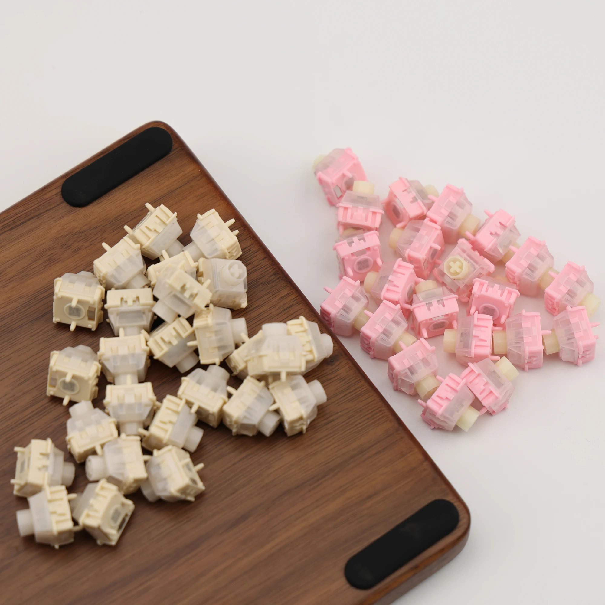 Wuque Studio Pink Flux Magnetic Switch RGB Linear Hall Effect Keybaord Switches Deep Clacky Sound 35gf Fast Trigger Gaming