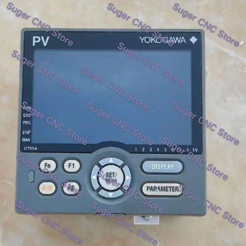 New UT55A-040-11-00 Temperature Controller Fast Shipping