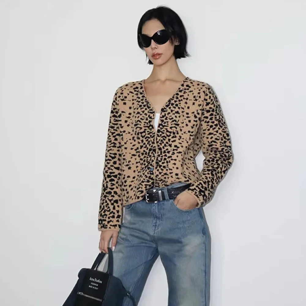 VanessaLab Autumn And Winter Leopard Print Long Sleeved Knitted Cardigan Sweater For Women's Casual Deep V Lazy Style Loose