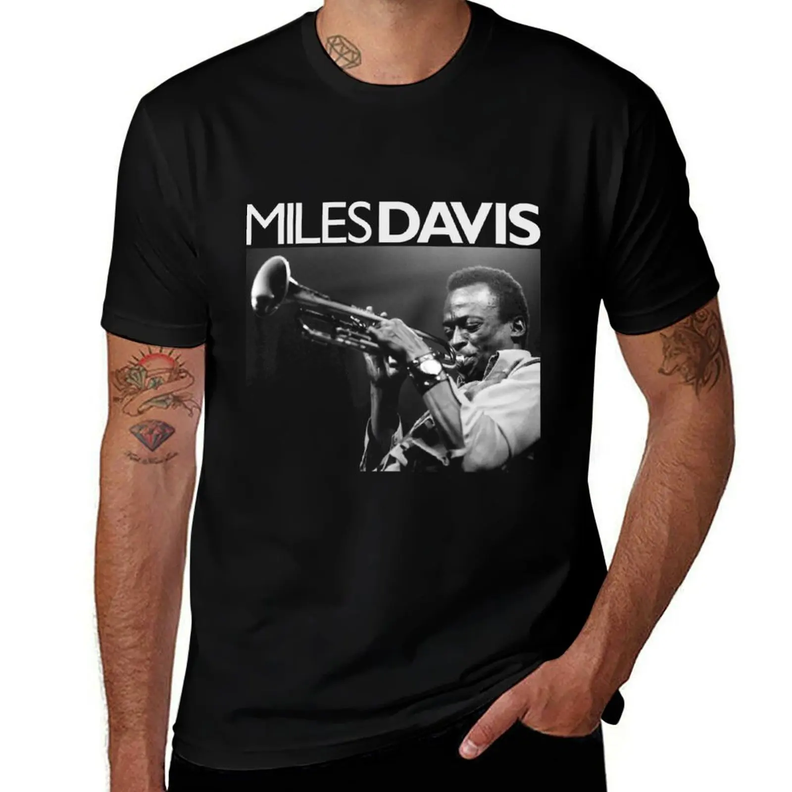 

Miles Davis Classic T-Shirt mens graphic t shirts man tshirt T-Shirt
