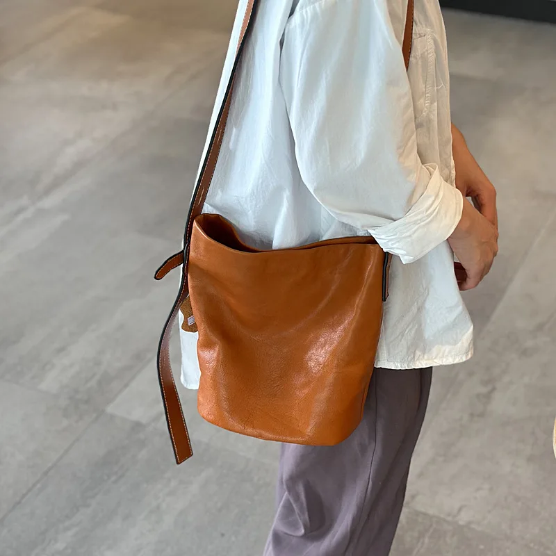 

Genuine Leather Simple Bucket Bag 2025 New Natural Real Cowhide Large Capacity Women's Shoulder & Crossbody Bags