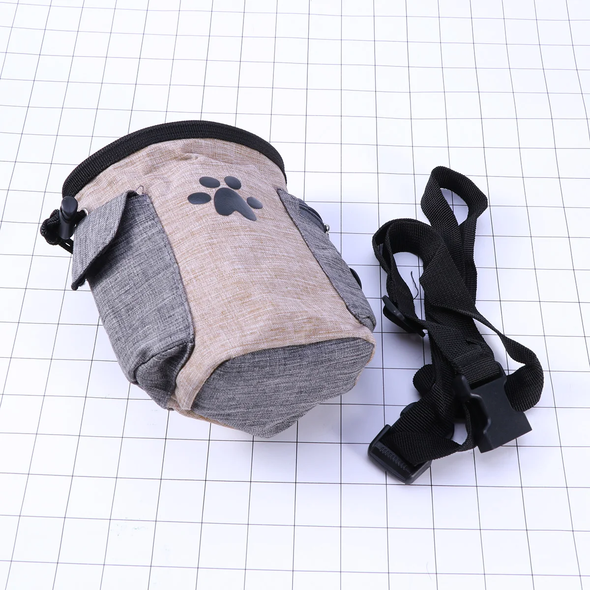 

Dog Training Waist Bag Ergonomic Sturdy Design Drawstring Snack Pouch Quick Closure For Phone Keys Coffee Color
