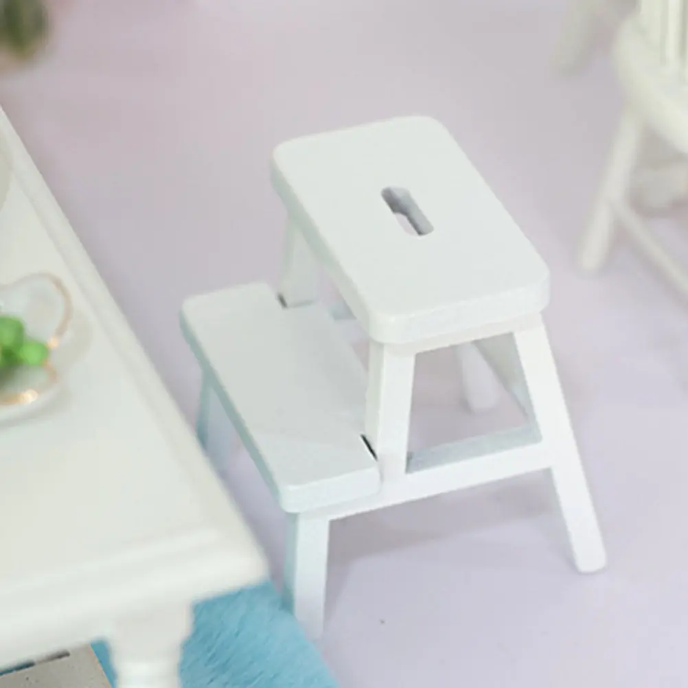 

2 шт. миниатюрные деревянные табуретки из надежного материала, декор для миниатюрной мебели, товары для мини-домиков DIY, мини-табуретки