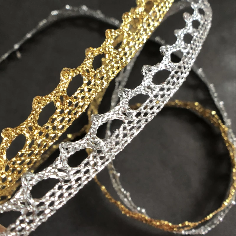 

1cm Wide Hollow-Out Delicate Lace Trim in Gold, Silver, and White with a Dog-Tooth Edge for Skirts, Home Clothing Accessories, and Water-Soluble Lace