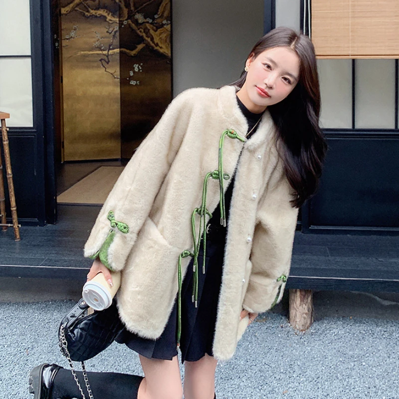 Small Fragrant Wind Fur Integrated Short Jacket 2024 New Women High-Grade Loose Retro Faux Fur Outwear Korean Style Elegant Coat