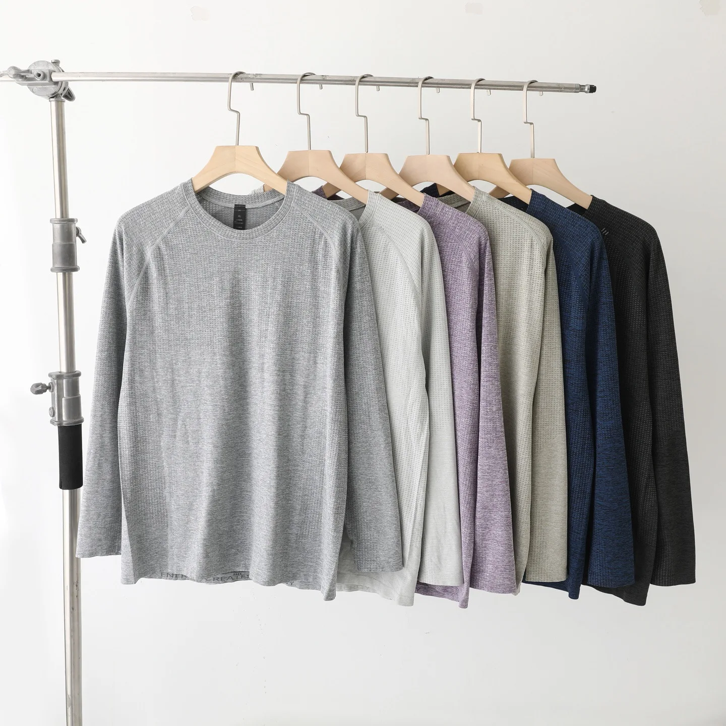 

Men Round Neck Long Sleeve T Shirt Outdoor Sports Workout Training Stretch Breathable Moisture Wicking Seamless Jacquard Top