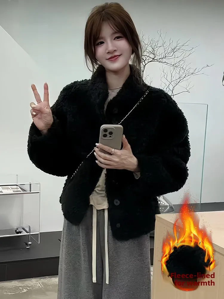 트렌디한 유럽 스타일 여성 겨울 신상품 안감이 있는 스탠드 칼라 가죽 퍼 따뜻한 상의