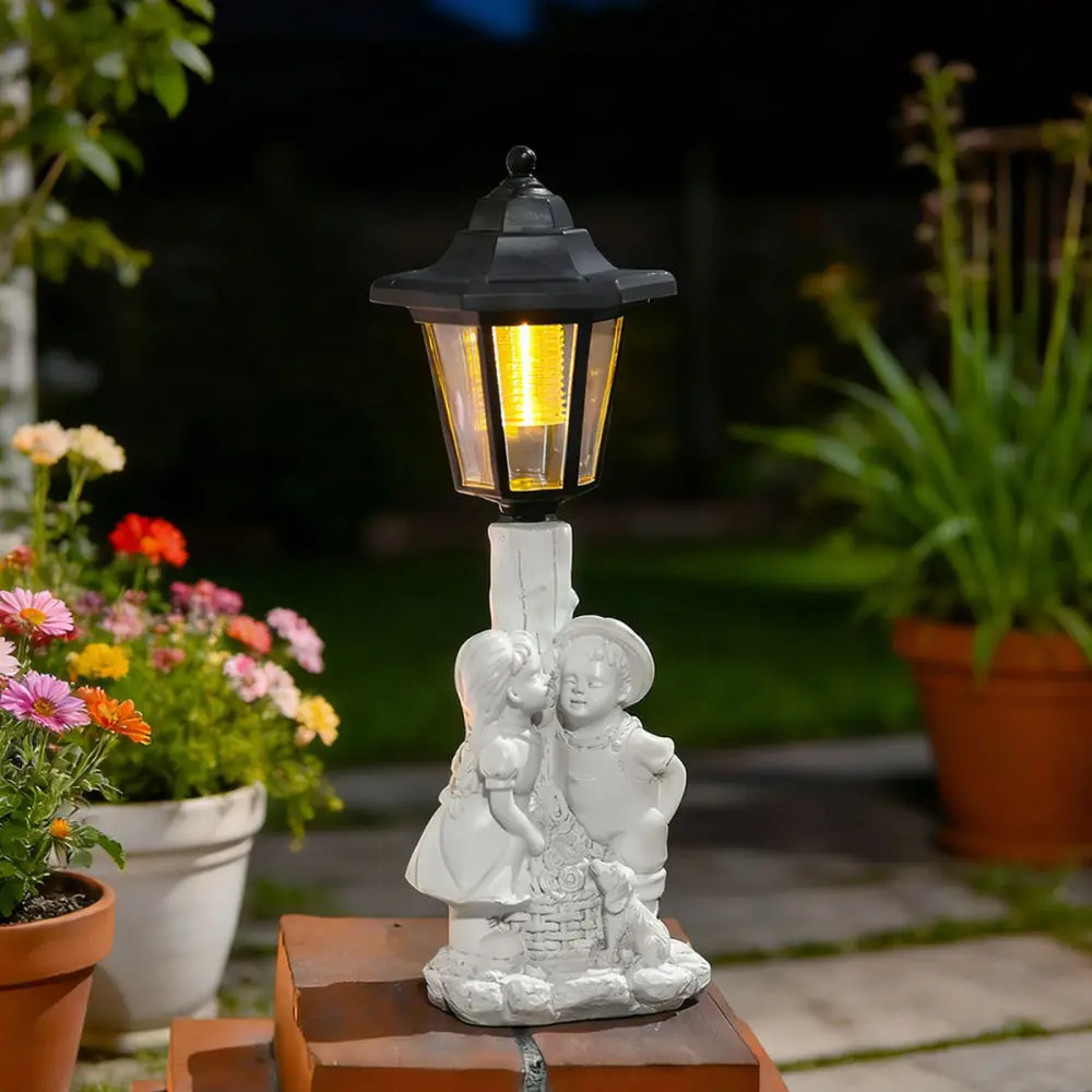 Decorative Solar Resin Light Kissing Boy And Girl Statue Outdoor Yard Garden Lawn Waterproof Ambient Lighting Lamp