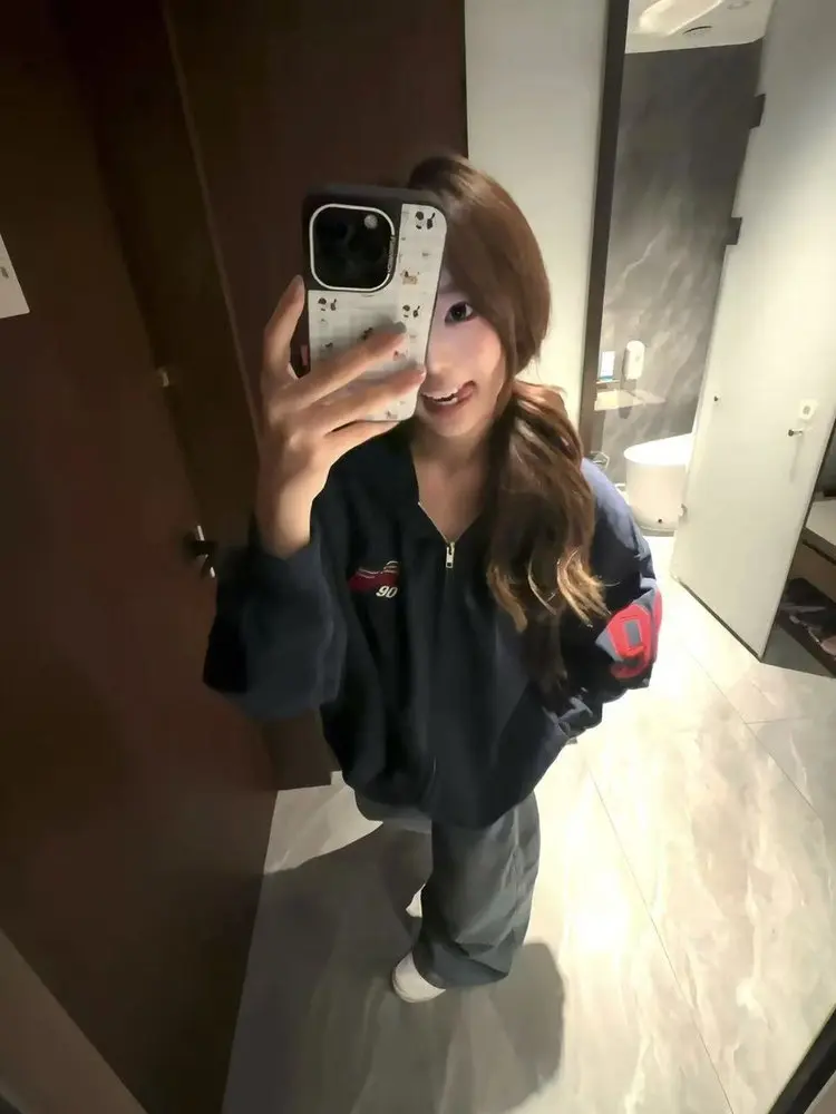 

Американский уличный стиль: вышитый кардиган с капюшоном, свободная толстовка на молнии для женщин, осенне-зимняя коллекция, модная парная куртка