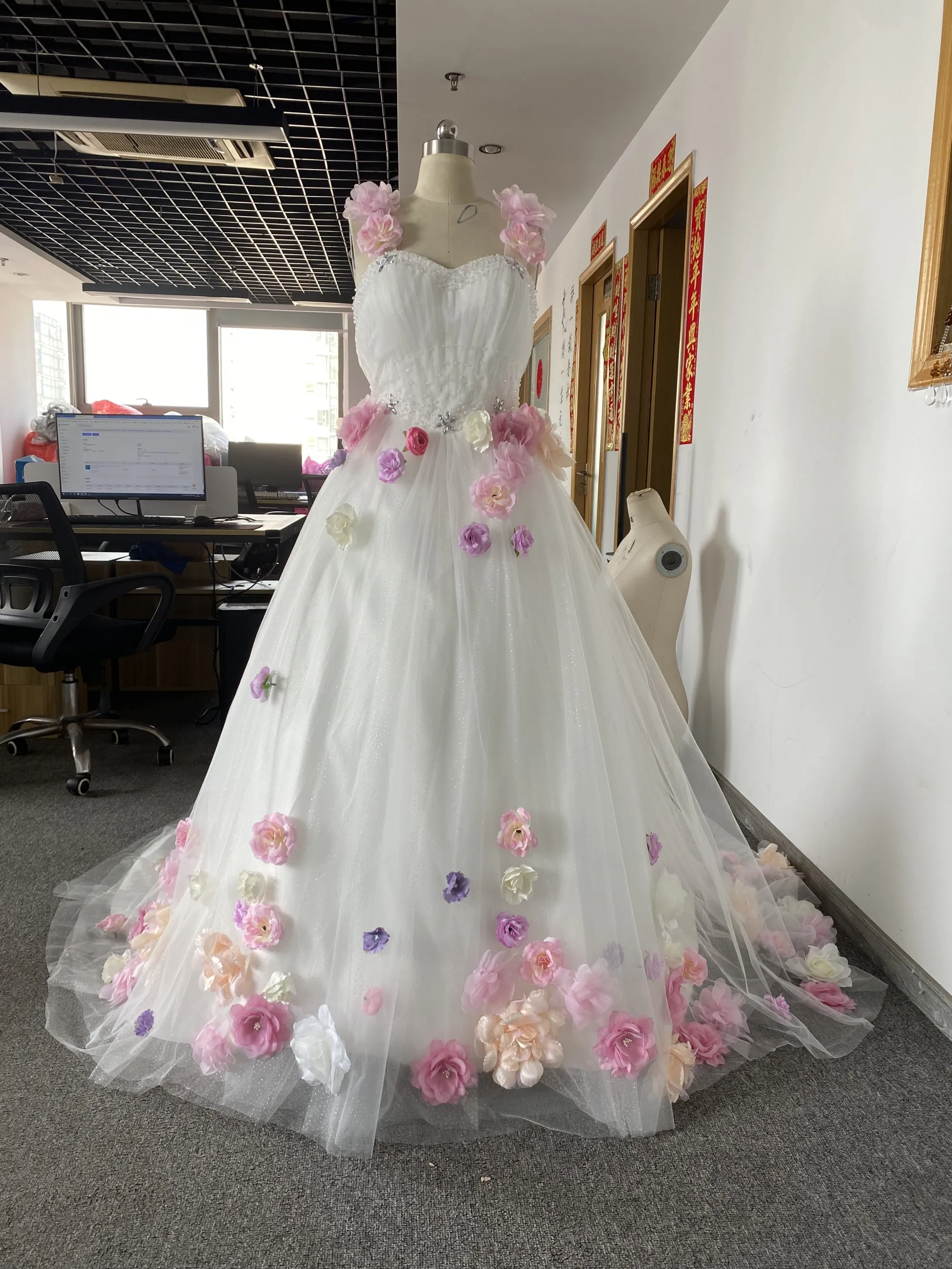 CloverBridal 2021 Weiß Floral Ballkleid Kleid quinceañera de 15 Cinderella Geburtstag Tüll Quinceañera Kleider WQ9806