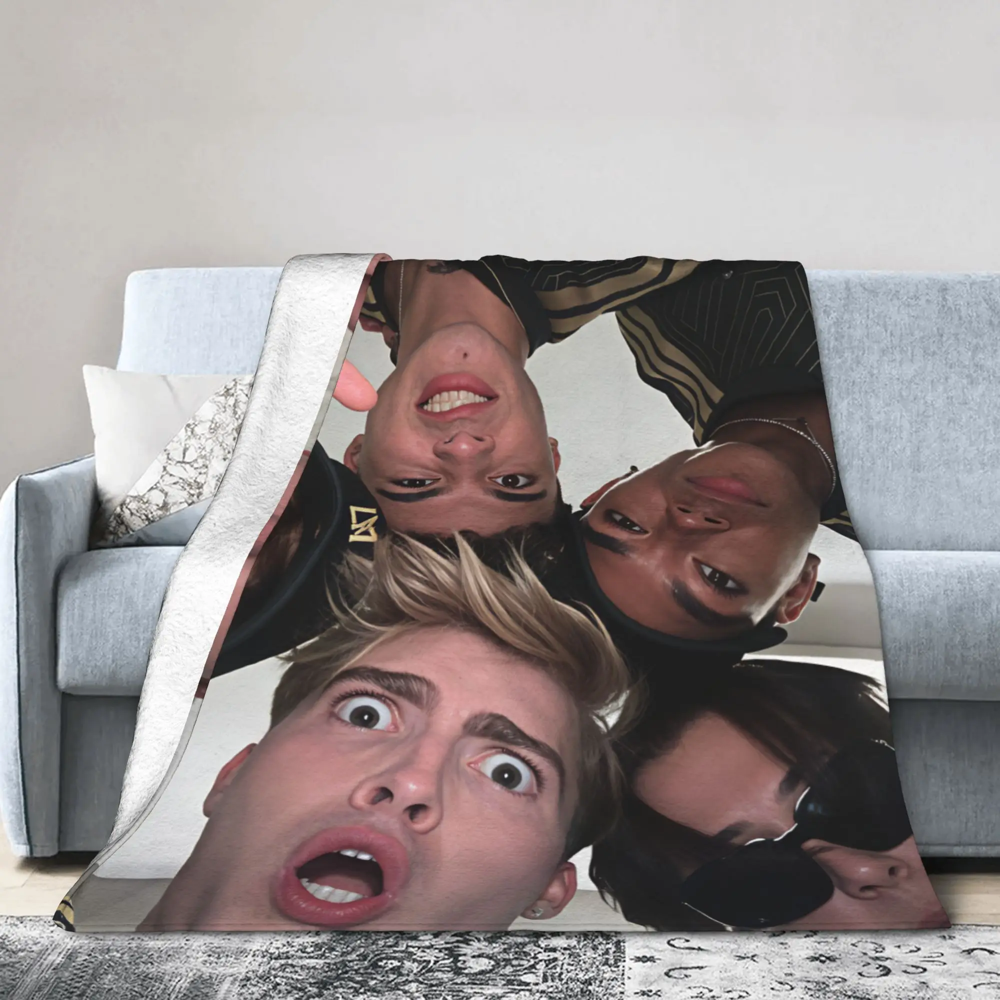 Santos Bravos Funny Selfie Shot Blanket Quality Super Soft  Bedding Throws Winter Picnic Couch Bed Fashion Bedspread