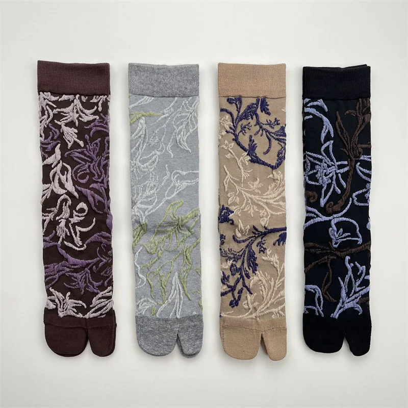 

High Quality for Woman Spring Autumn Winter Split Toe Cotton Socks Cat Pattern Stripes Comfortable Two-Toed Women's Tabi Sox