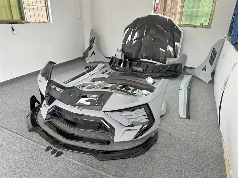 Semi-carbon Fiber M Style Front Bumper Rear Bumper Side Skirt Spoiler Fender Hood Exhaust for URUS Body Kit