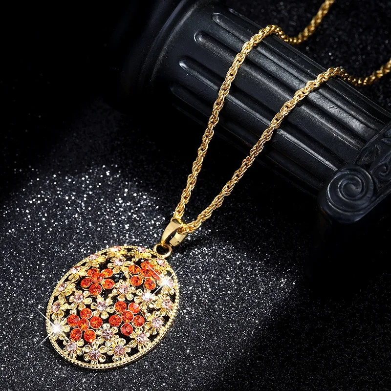 

New multi-functional sweater chain necklace, long and fashionable crystal pendant, suitable for women